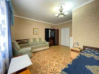 Гостевой дом Натали Анапа Улучшенный четырехместный номер-4